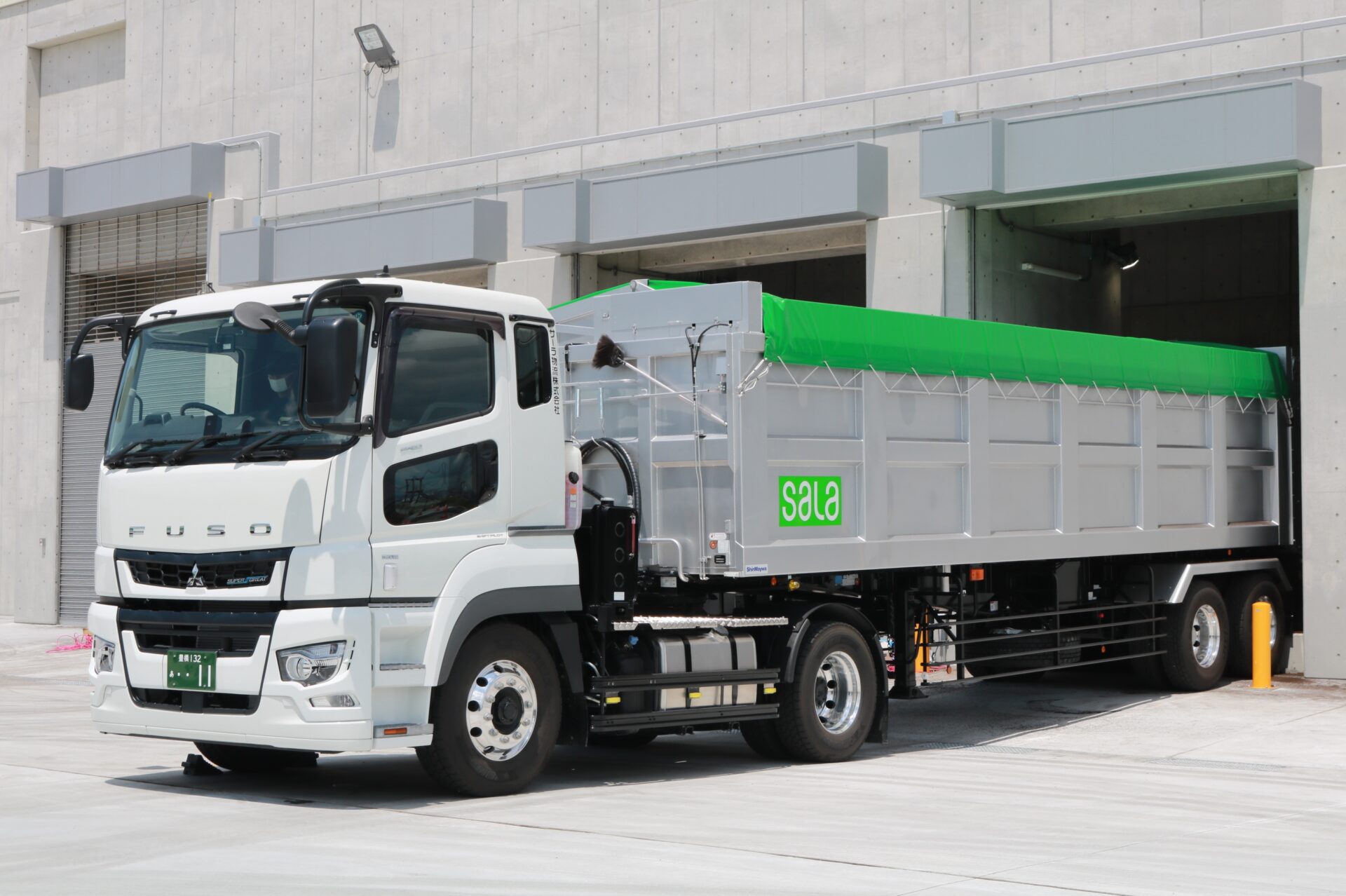 バイオマス燃料輸送用特殊車両