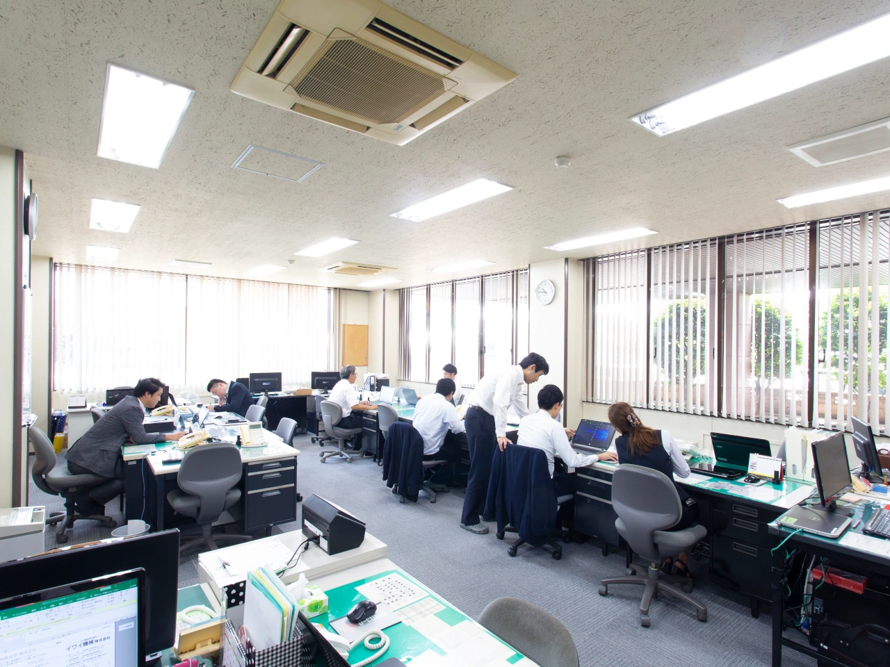 イワイ機械 事務所風景